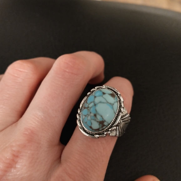Bisbee turquoise fashion ring - Picture 5 of 9